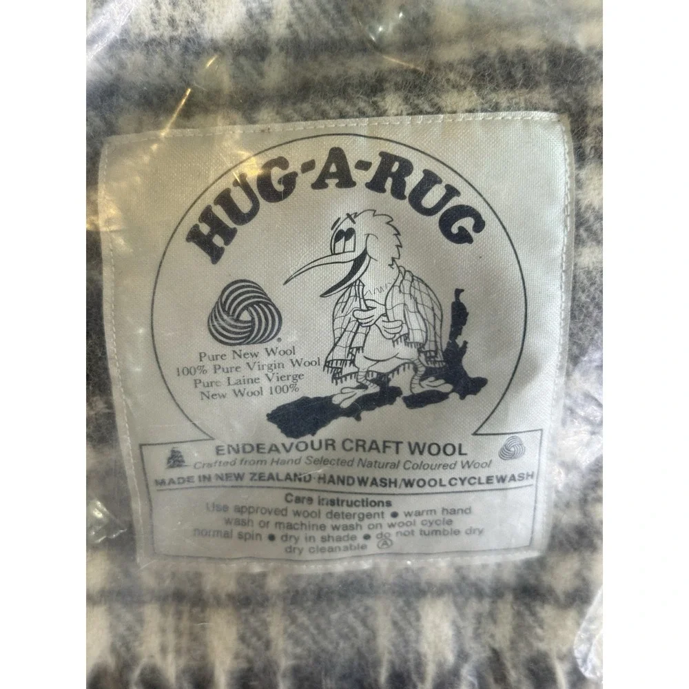 Vtg Endeavour Craft Wool Hug-A-Rug Blanket New Zealand 100% Pure New Wool